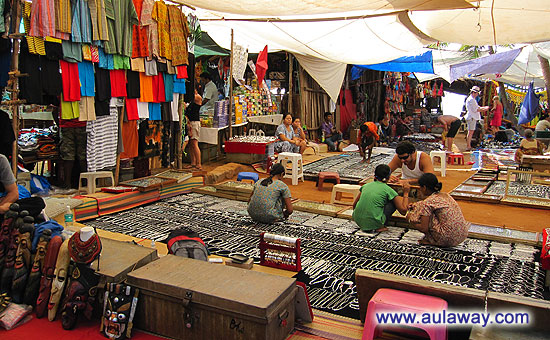 Дневной рынок в Аджуне. Рынок себера.