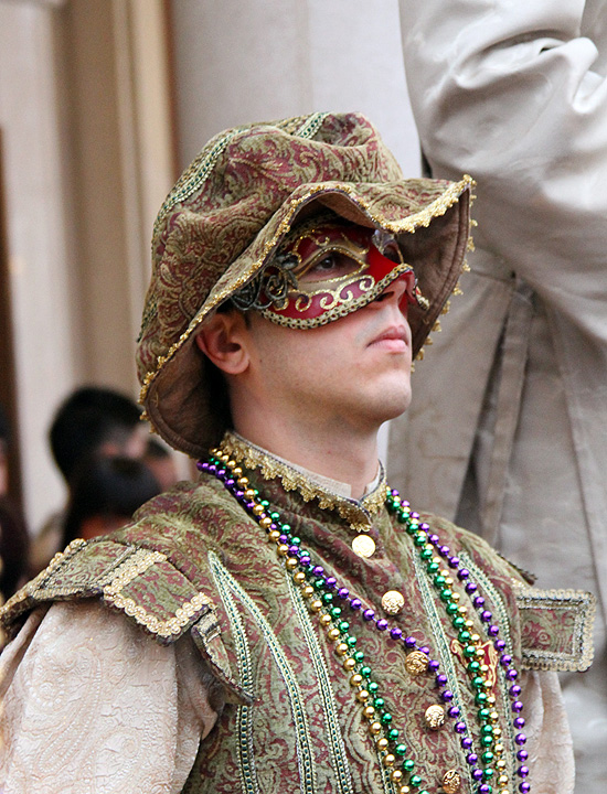 Венецианский карнавал-маскарад в Макао
